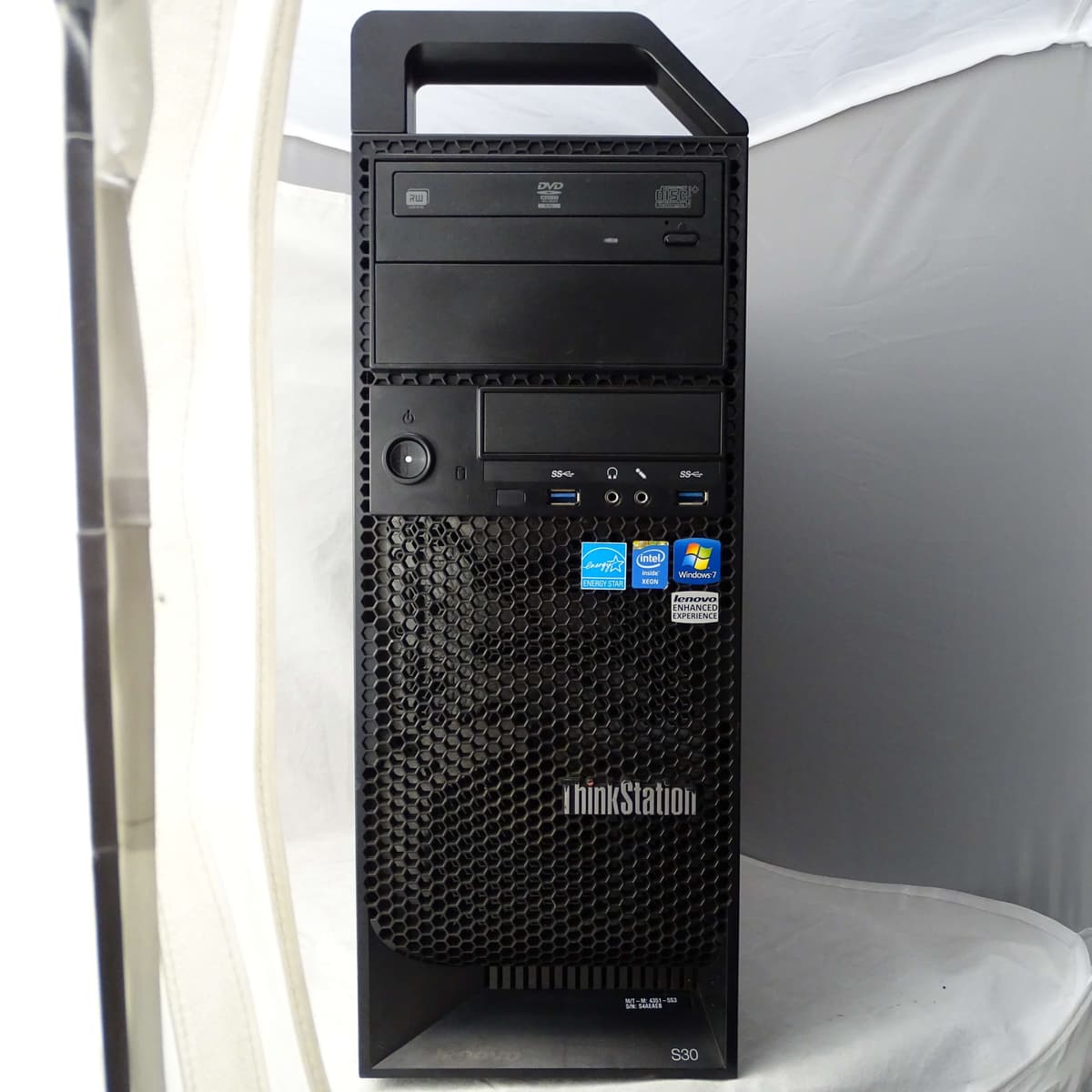Lenovo-ThinkStation-S30-front-view