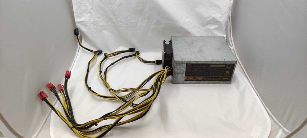 Захранване-1800w-за-Mining-rig--front-view