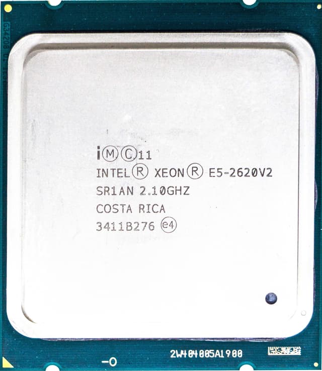 Intel Xeon E5-2620 V2