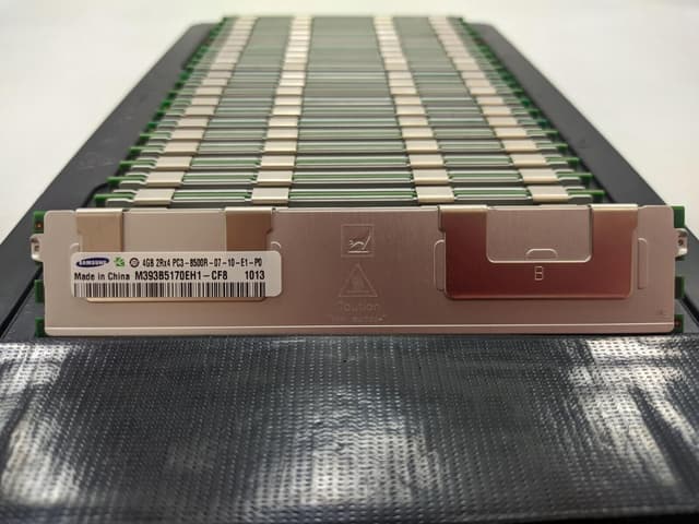 Сървърна памет ECC REG DDR3 4GB 1066/1333/1600 MHz